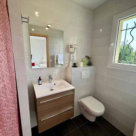 D'hotes Grange Debout Bed & Breakfast