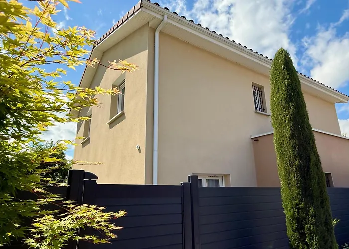 D'hotes Grange Debout Bed and Breakfast 3*