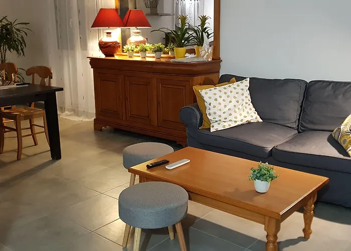 D'hotes Grange Debout Bed and Breakfast 3*